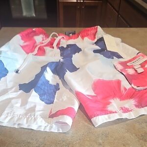 NWT Swim Shorts / Board Shorts in Pink and Blue Xl